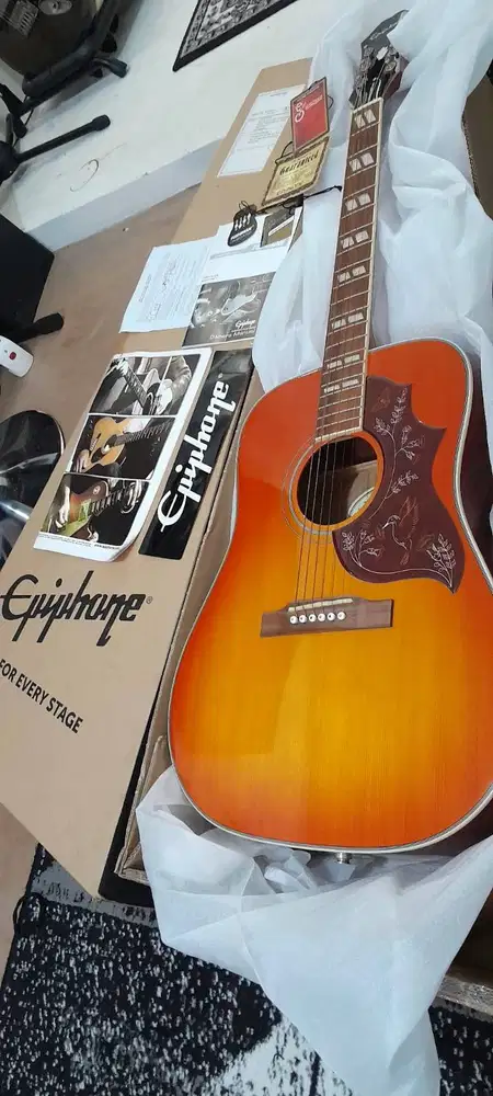 Epiphone Hummingbird Pro Fishman Acoustic Electric Original SWEE LEE