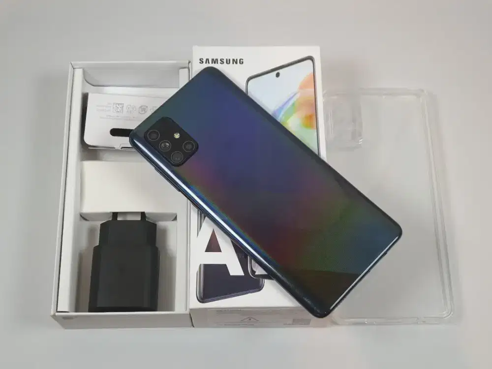 Samsung Galaxy A71 NFC Ram 8GB/128GB mulus fullset SEIN