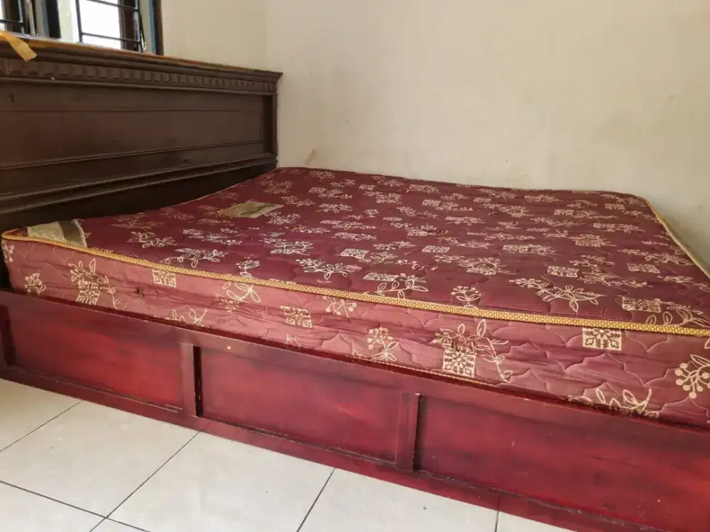Spring bed 6 kaki dan Dipan