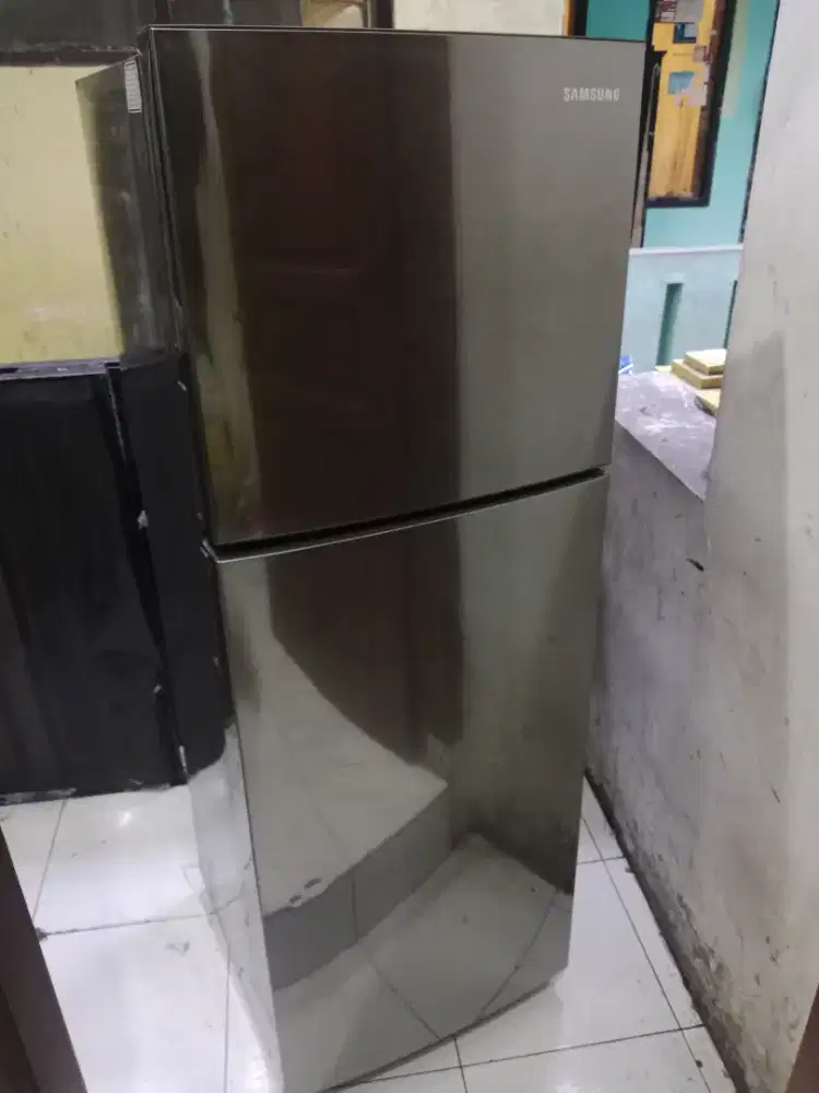 KULKAS SAMSUNG 2 PINTU SEMI INVERTER