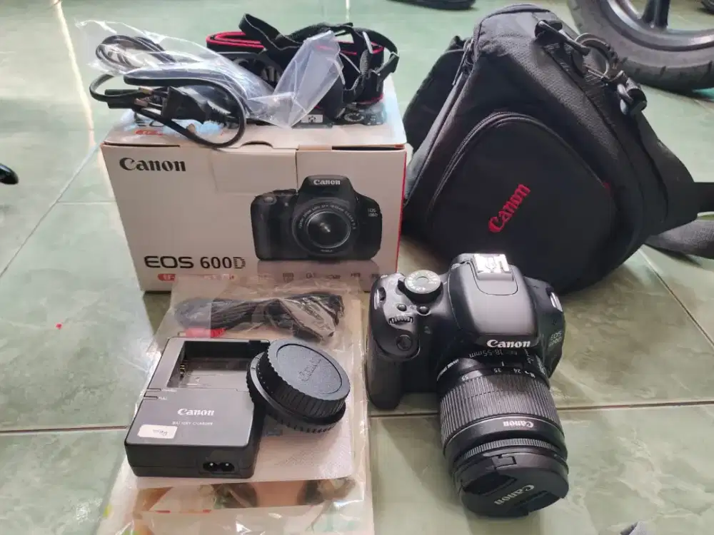 Kamera Canon EOS 600D