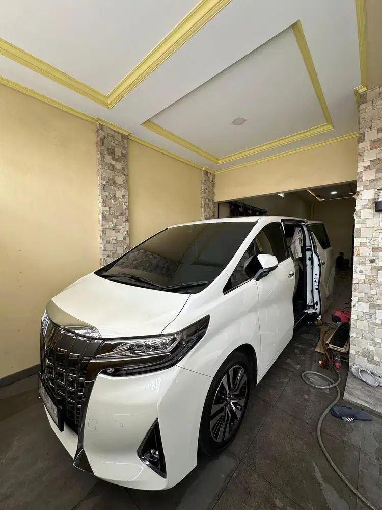 Toyota Alphard 2023 Bensin