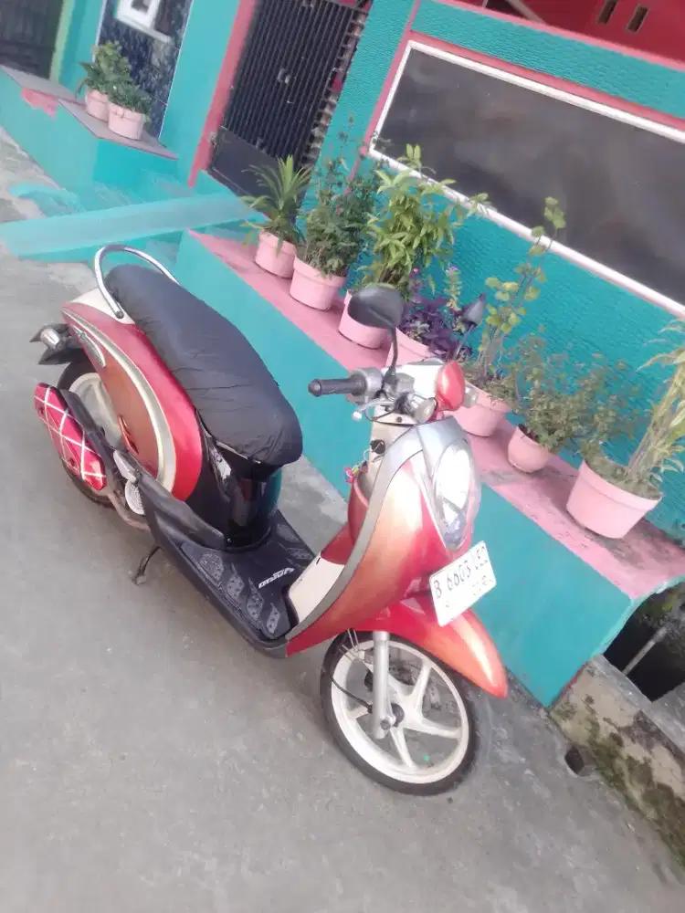Honda Scoopy karbu 2012 siap pakai