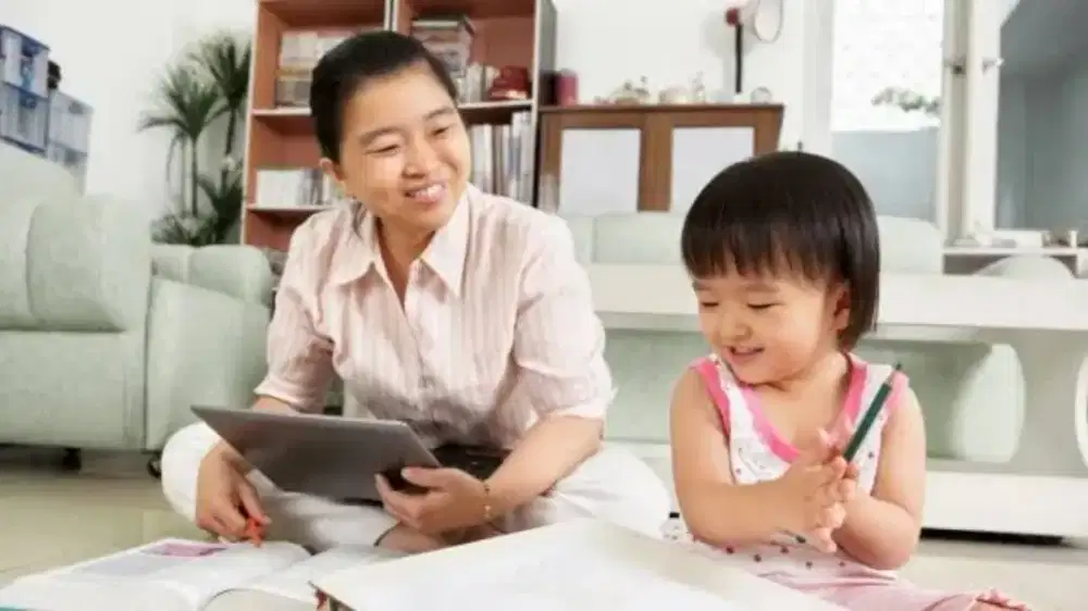 Pengasuh anak laki-laki 4 tahun + beberes