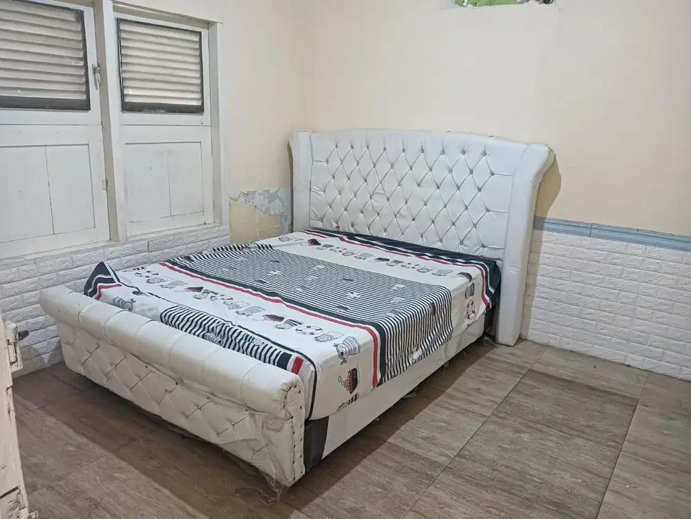 Dijual Dipan + Kasur