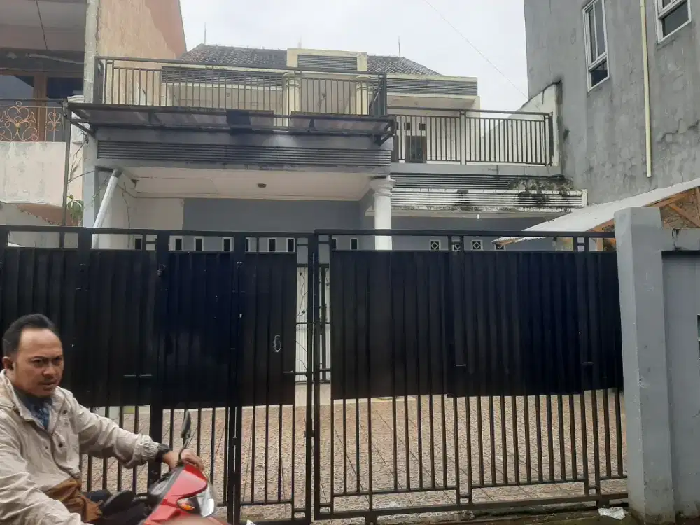 Dijual rumah Bu 2.8 M nego keras cek lokasi langsung tawae