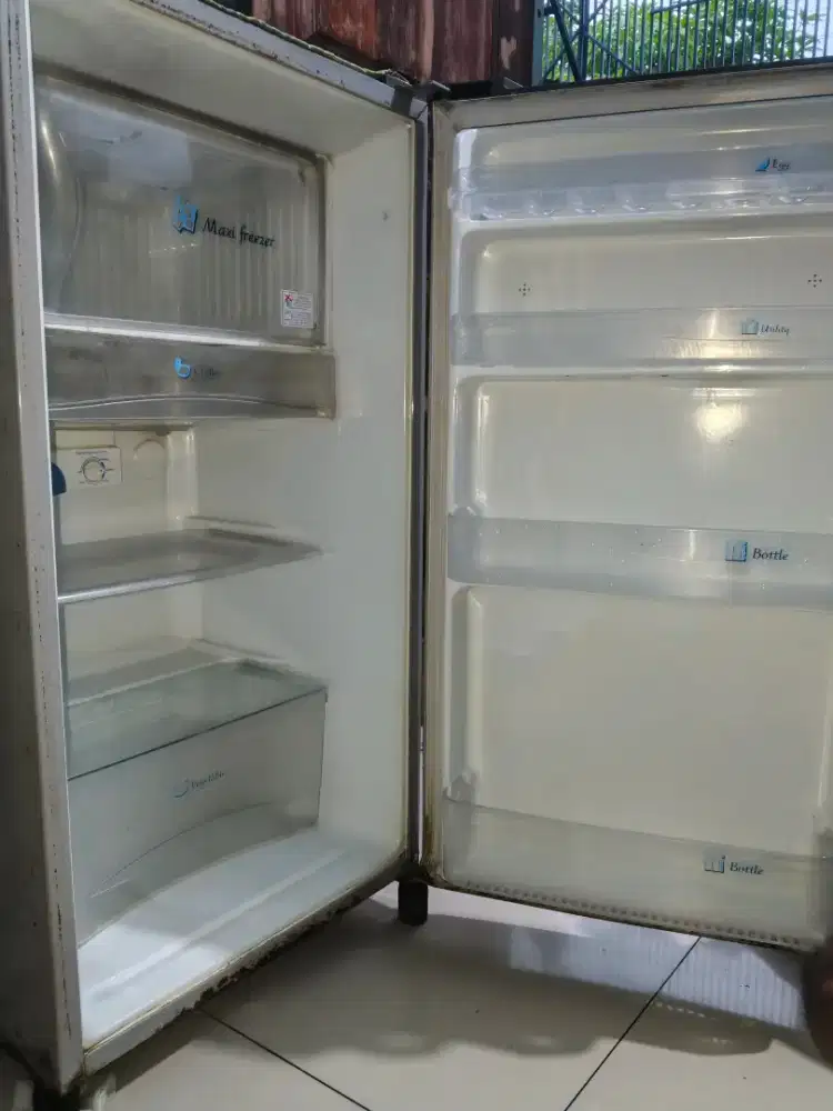 KULKAS TOSHIBA GLACIO