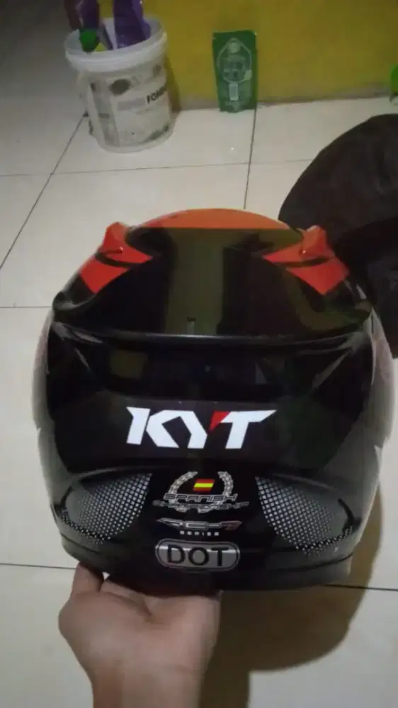 Helm fulface bekas L