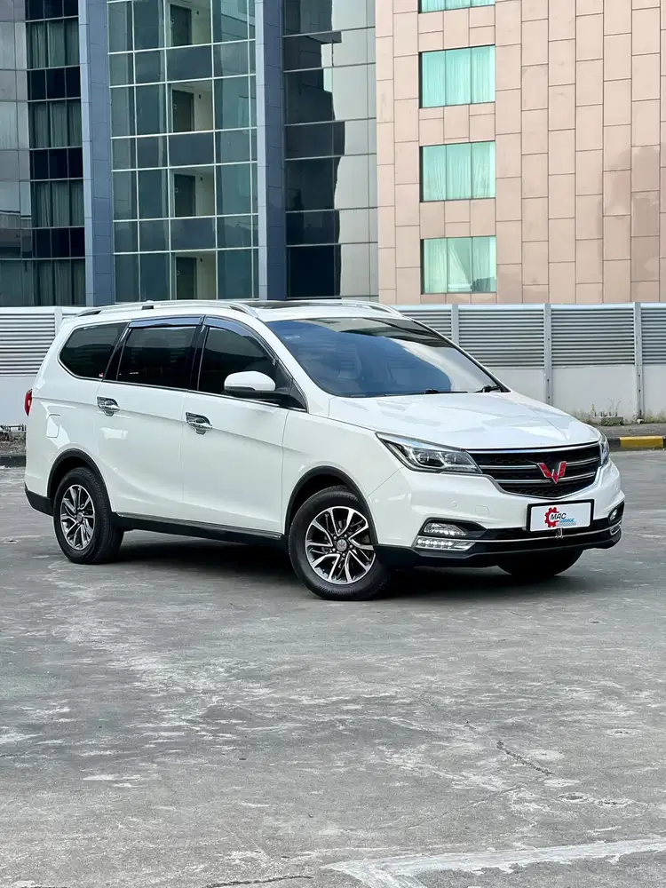 Wuling Cortez 1.8 L Lux+ Plus Sunroof 2018