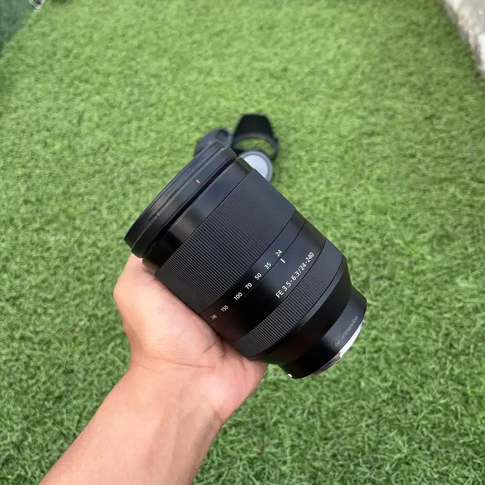 Lensa Sony Fe 24-240mm F3.5-6.3 Oss No Dus Box