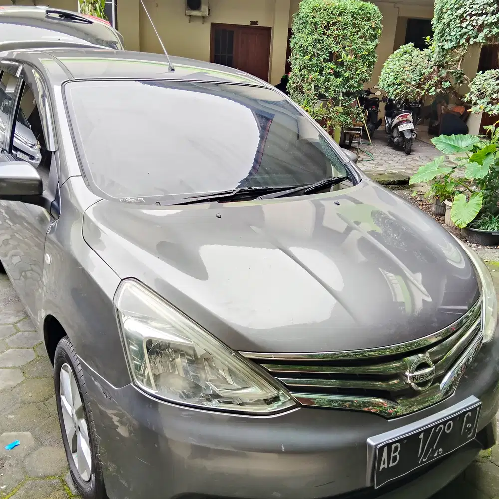 Nissan Livina 2015 M/T Bensin type SV tgn1