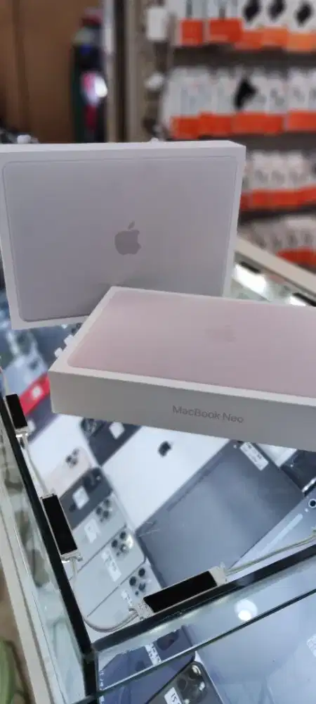 Macbook Neo 8/256 Garansi 1 tahun terima TT