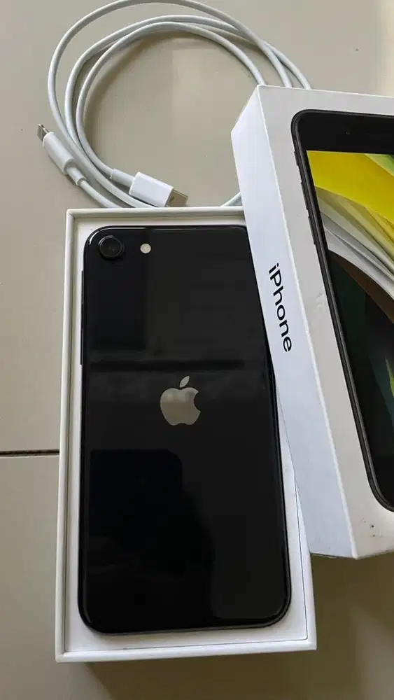 iPhone SE 2 2020 iBox