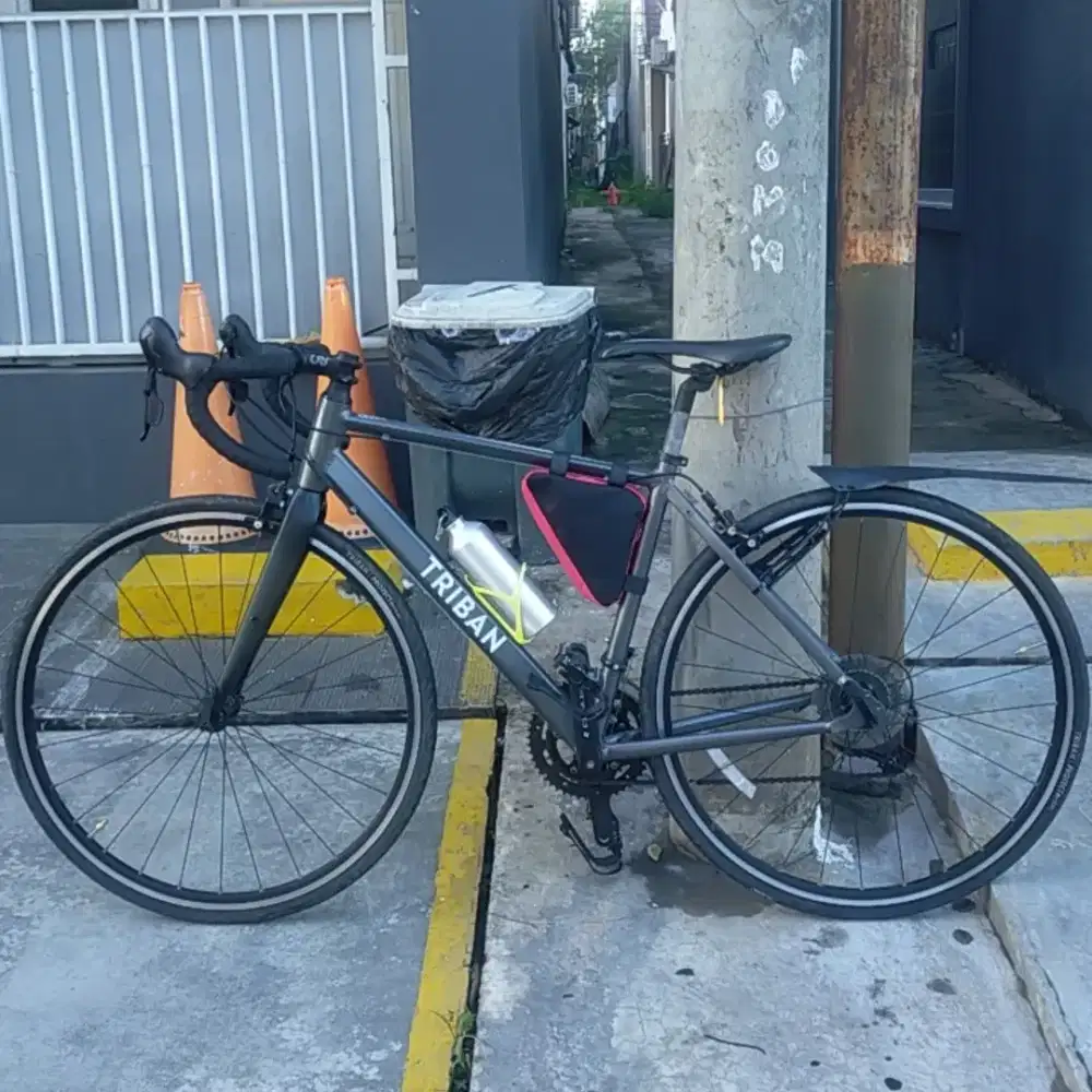 SEPEDA ROADBIKE TRIBAN RC120 700C