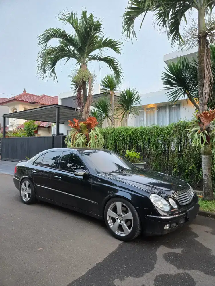 DIJUAL
Koleksi Pribadi - Mercy W211 V6 E260 - 2004 A/T