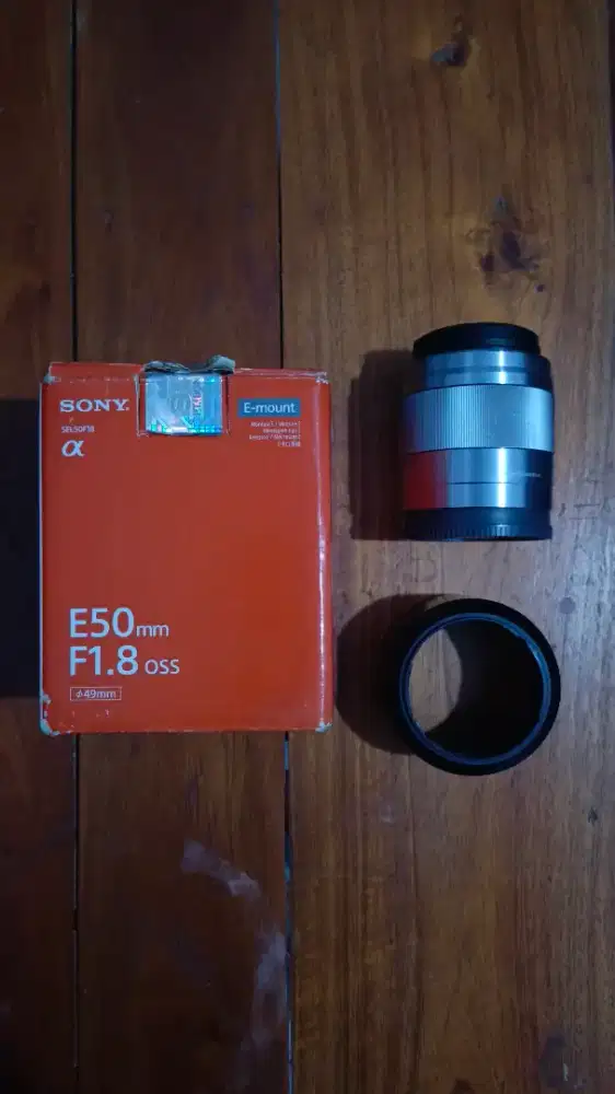 Lensa Sony E 50mm F1.8 OSS