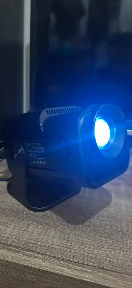 Projector Portabel Bagus