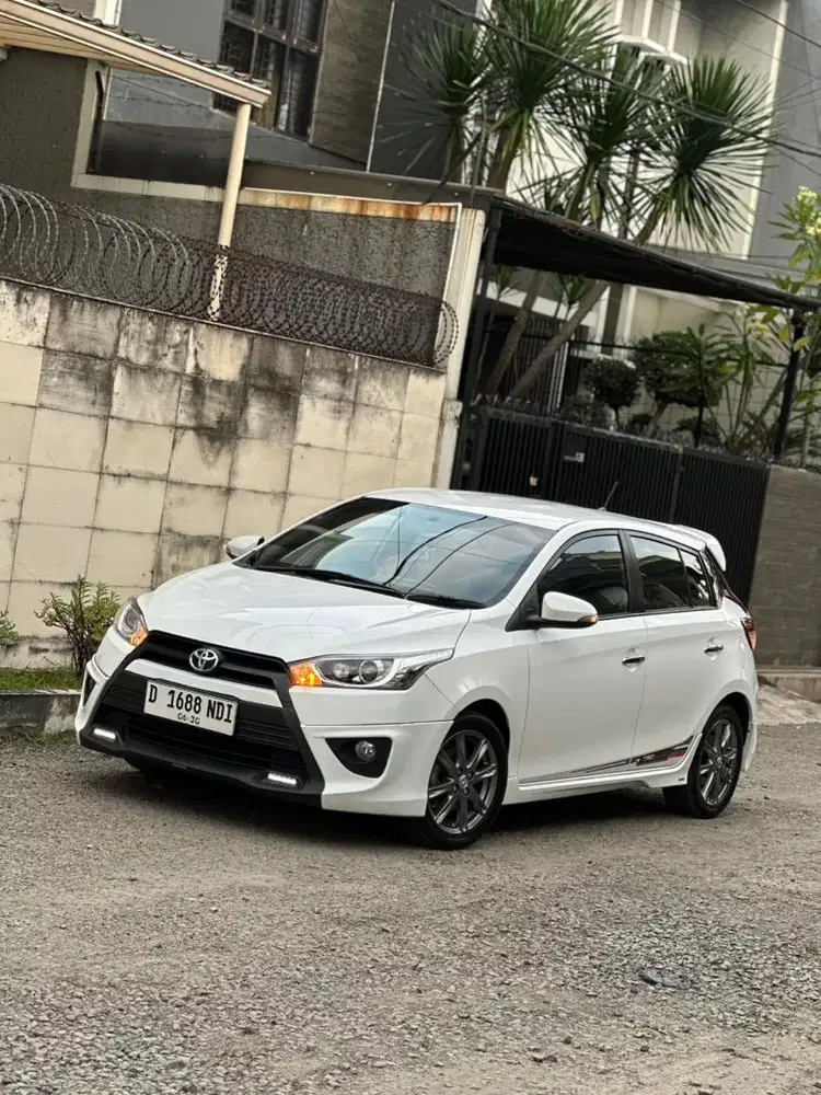 Km40rb+Pjk06/2027+1Tgn Toyota Yaris S TRD Sportivo 1.5 Matic 2014/2015