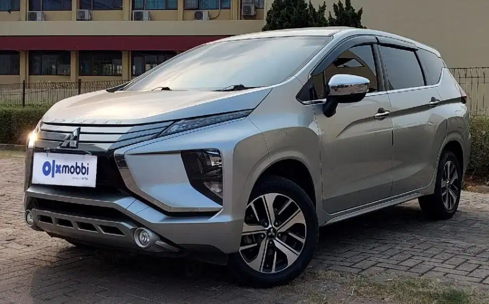 TDP 11JT, Mitsubishi Xpander 1.5 Ultimate Bensin-AT Silver 2020