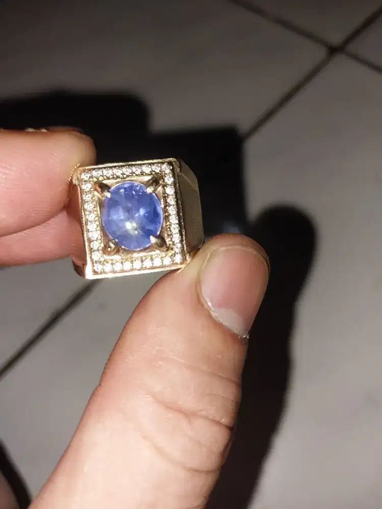 Batu permata blue safir