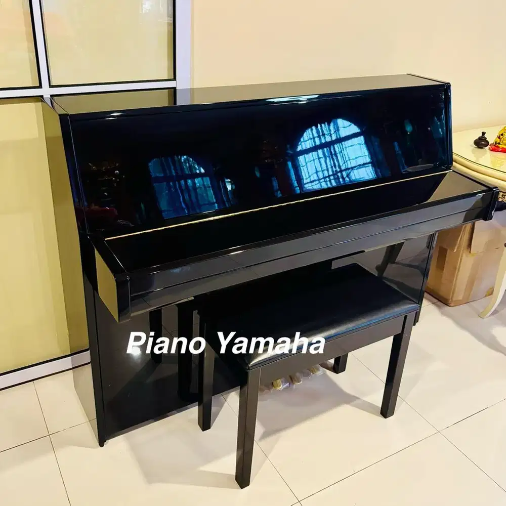 Piano Yamaha  tipe JU 109 PE