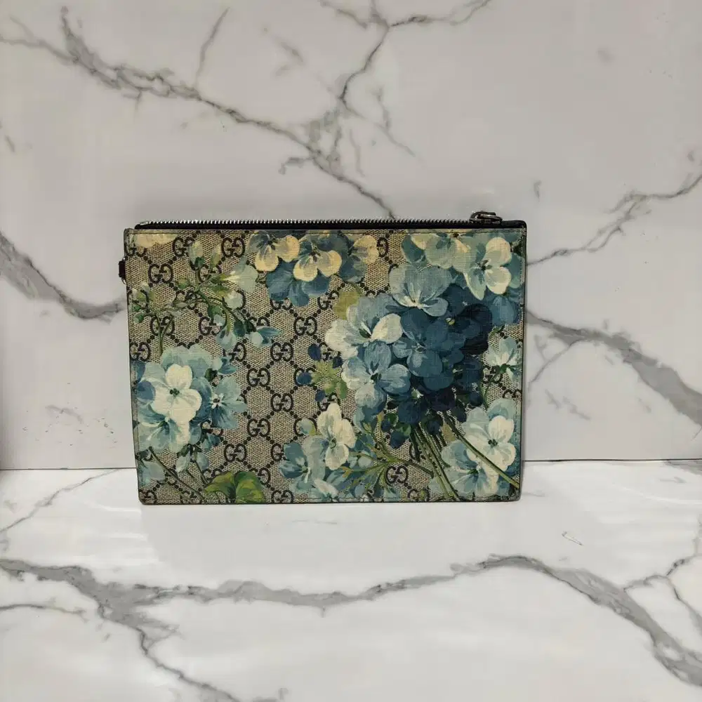 GUCCI BLOOMS CLUTCH POUCH 100% ORIGINAL PRELOVED