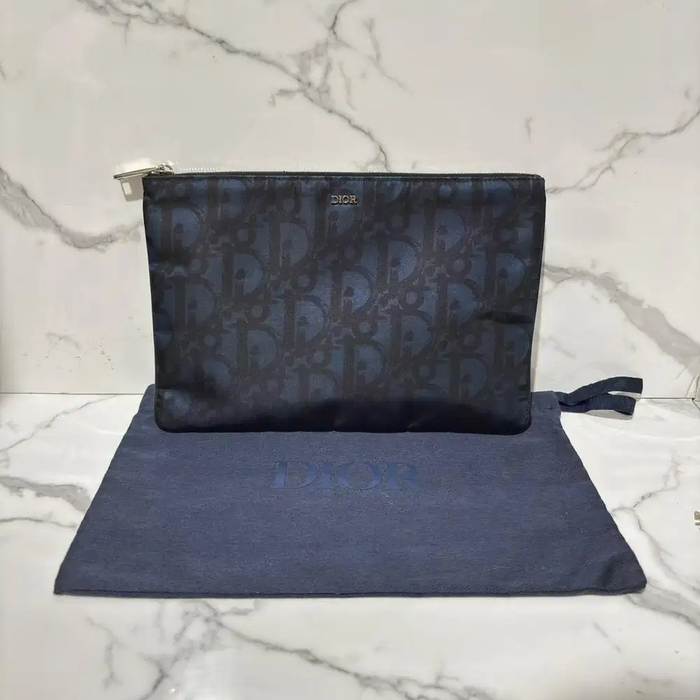 DIOR CLUTCH POUCH 100% ORIGINAL PRELOVED