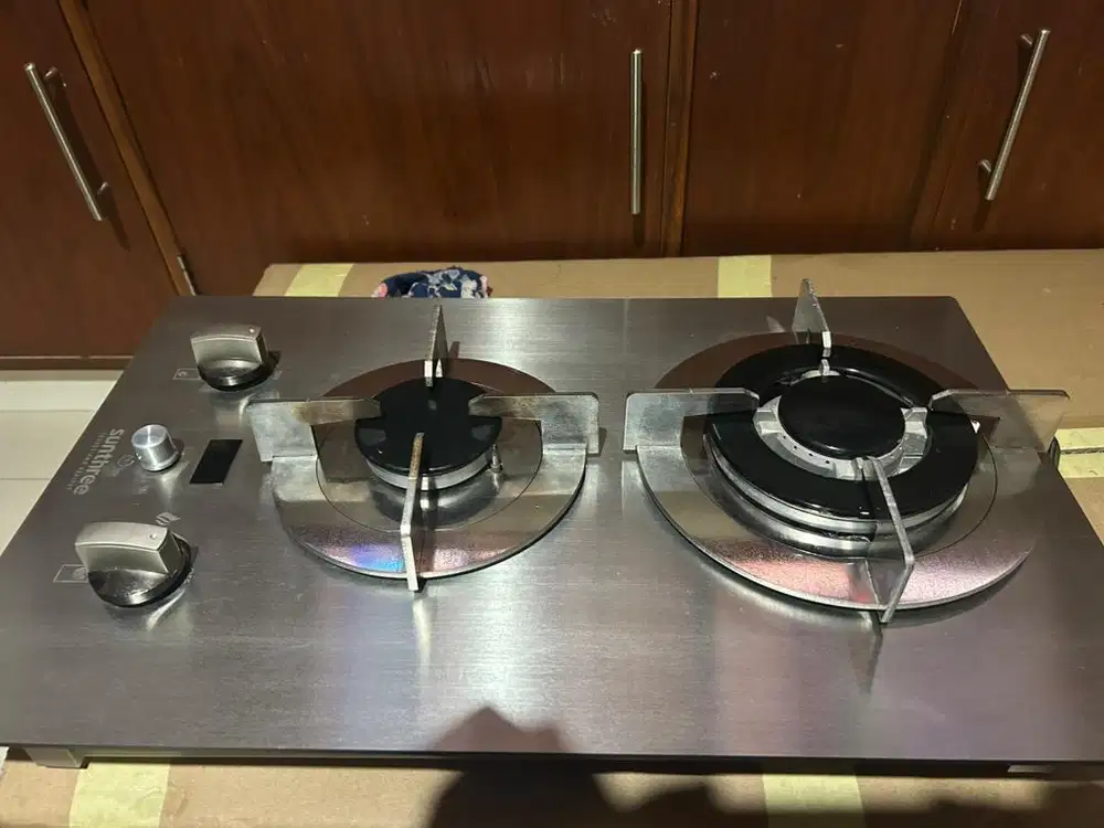 Kompor gas tanam SUNTHREE