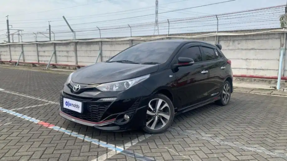 Toyota Yaris AT 2019 8ZJ