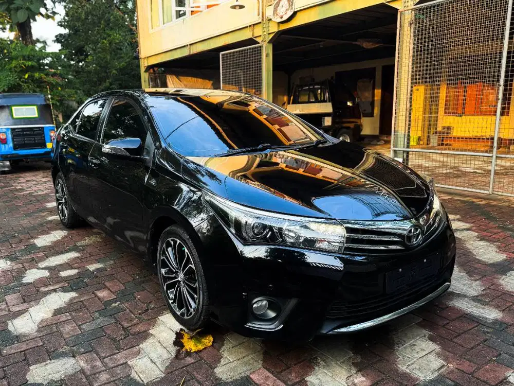 COROLLA ALTIS 2016 1.8V - PRIBADI JAKSEL
