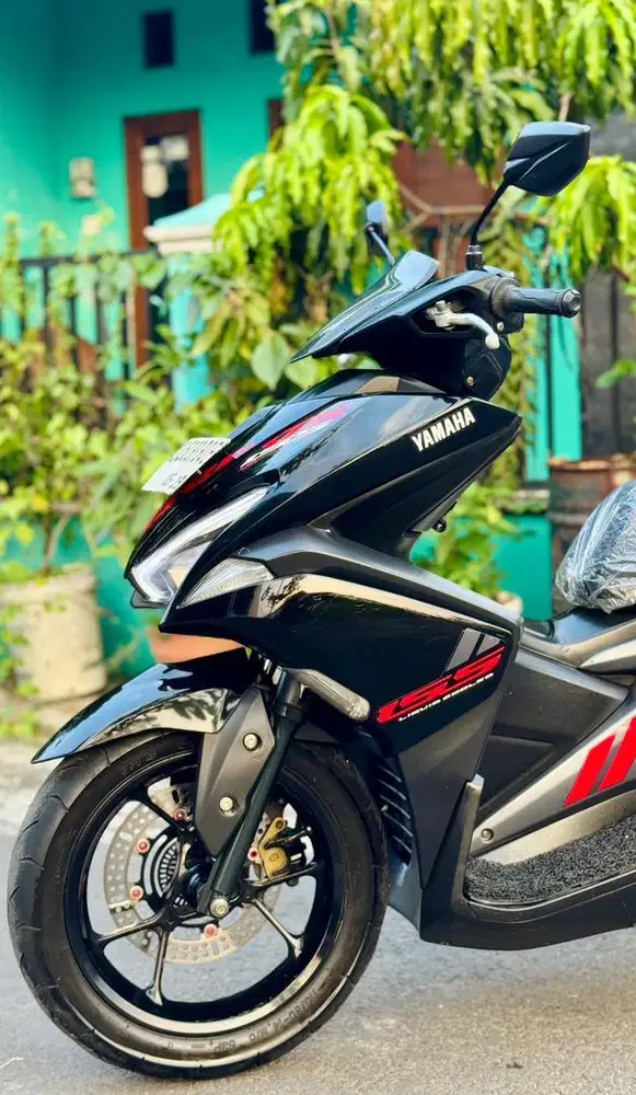 YAMAHA AEROX 155 VVA PLAT AD SRAGEN