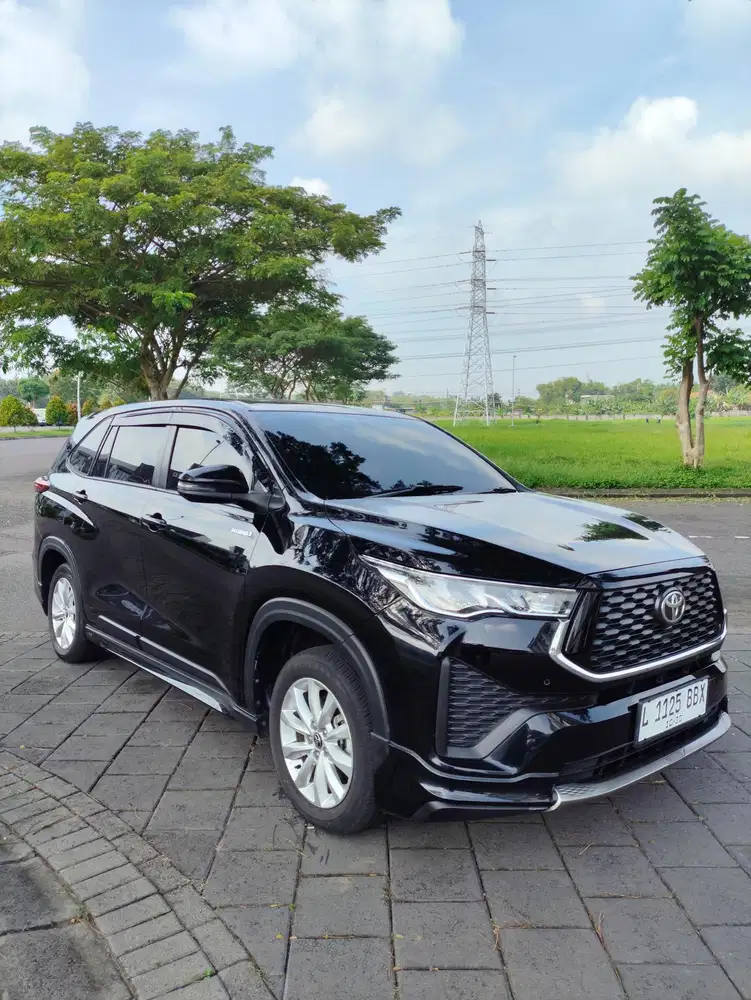 Toyota Kijang Innova Zenix V Hybrid Modellista RSE 2025