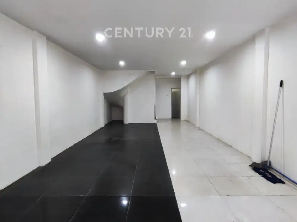 Ruko Bagus Sudah Rapi Strategis Di Boulevard Raya