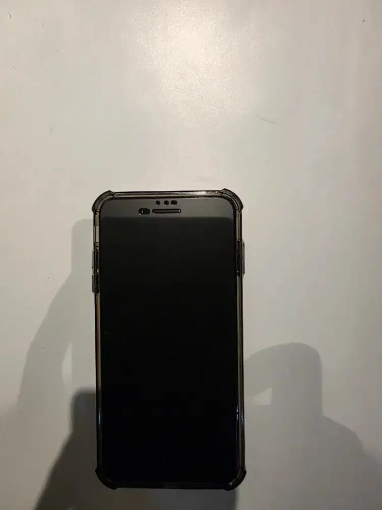 Iphone 7 Plus 128 GB. Eks IBox. Fullset.