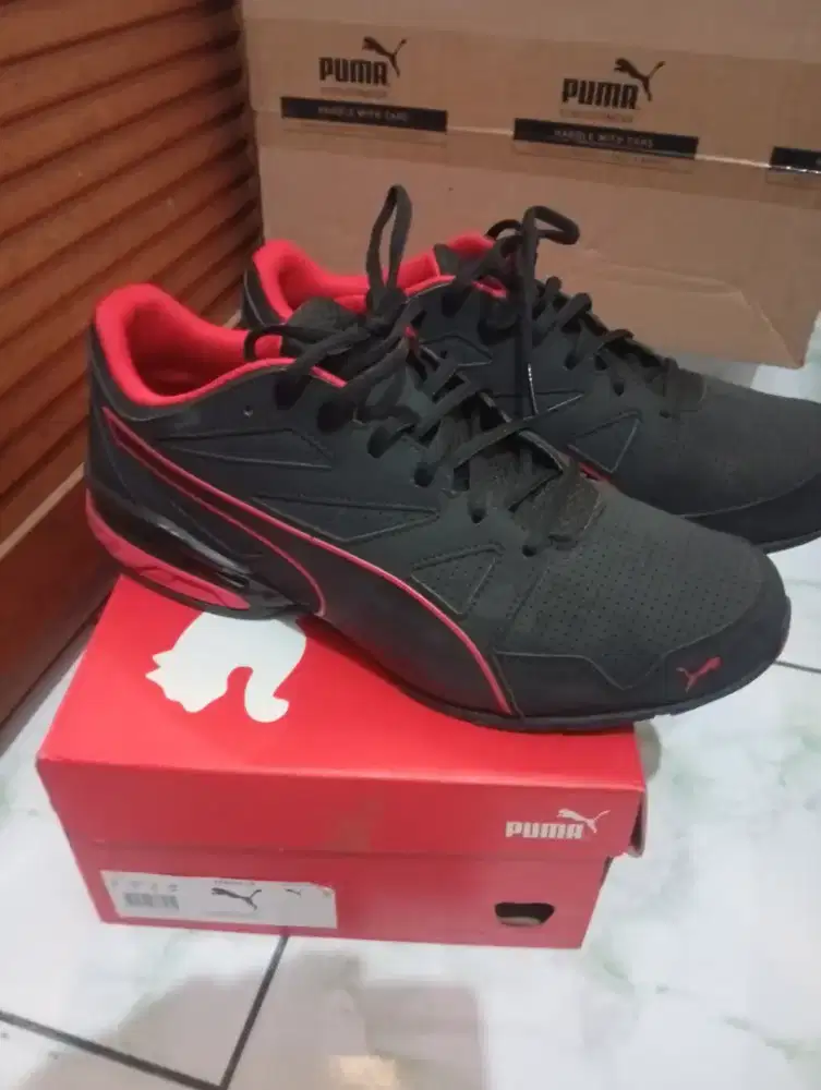 sepatu puma tazon