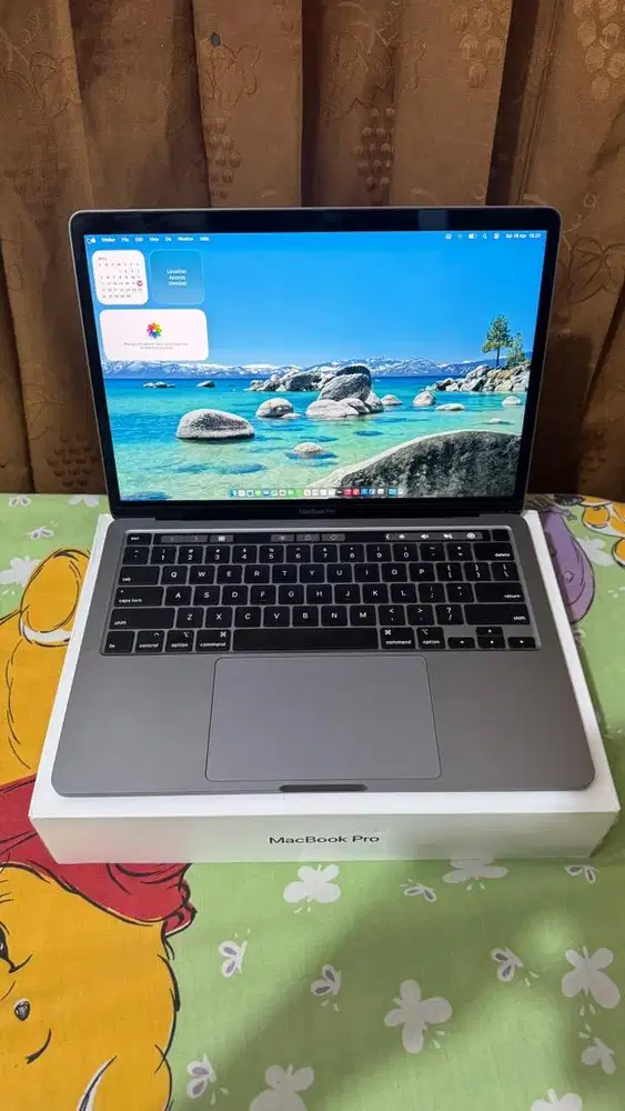 Macbook Pro 13 Inch 2020 i7 16gb/512gb Fullset