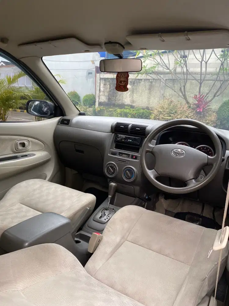 Toyota Avanza 2011 Bensin