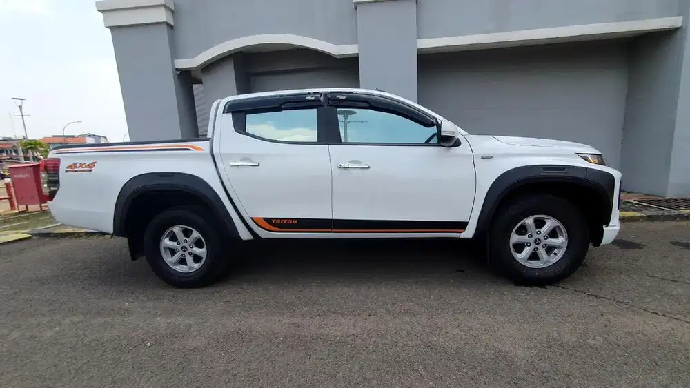 Mitsubishi Triton HDX 2.5 TURBO 4x4 Manual 2022 ALL NEW TRITON