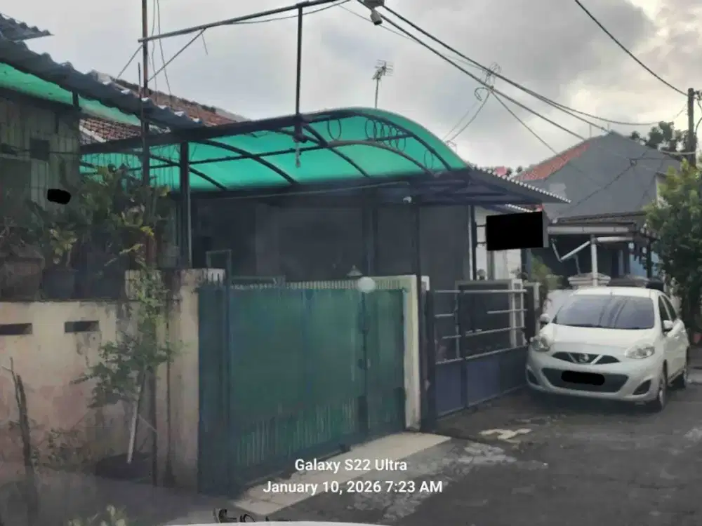 Rumah 1 Lantai 2 Kamar Hadap Selatan di Sektor 6