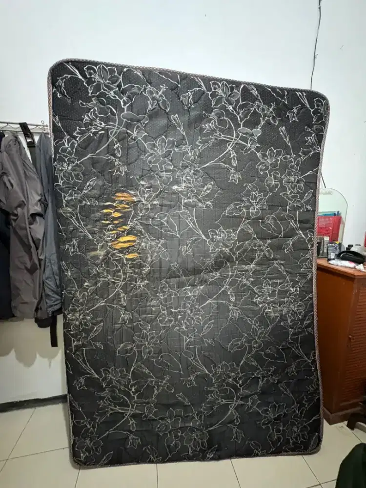 kasur springbed 140*200