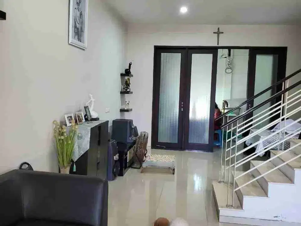 Dijual Rumah Pantai Mentari Semi Furnish