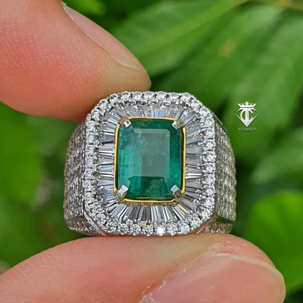 Batu Natural Emerald Beryl Zambia 2.57 Ct Silver Handmade MRI Memo