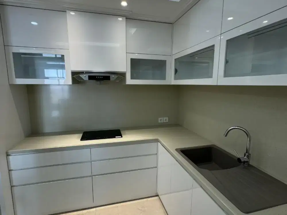 DIJUAL / DISEWAKAN APARTEMEN THE PEAK RESIDENCE LANTAI 38 FULL FURNISHED