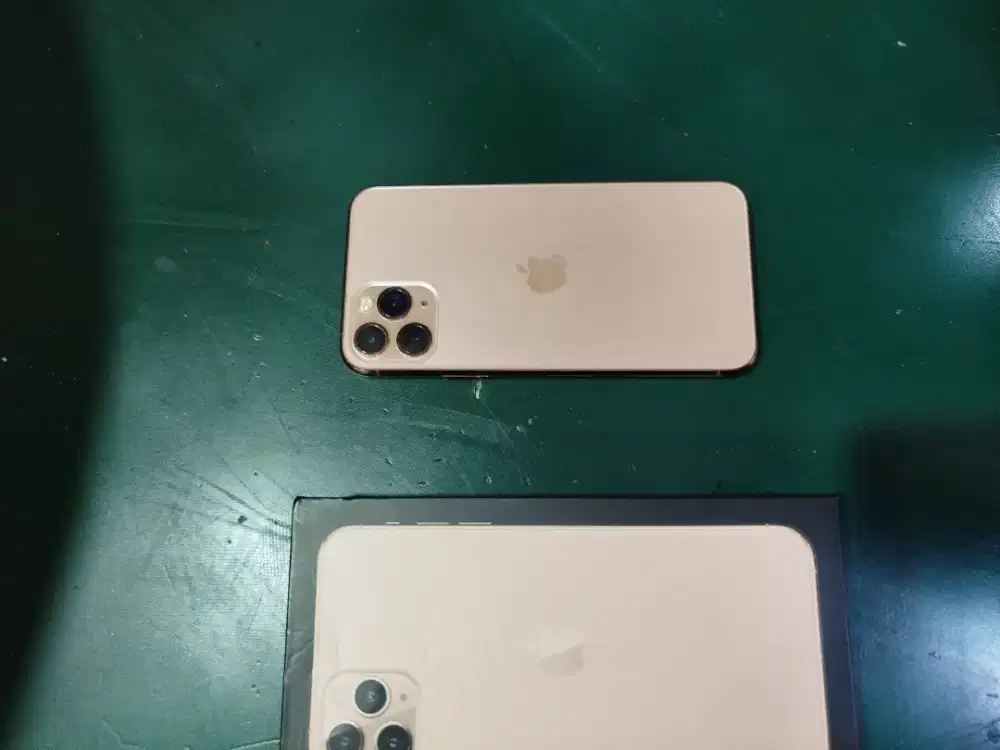 iPhone 11 pro 256gb endingnya baru