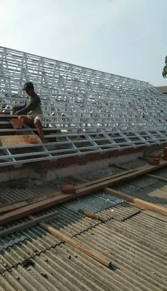 Aplikator rangka atap galvalum