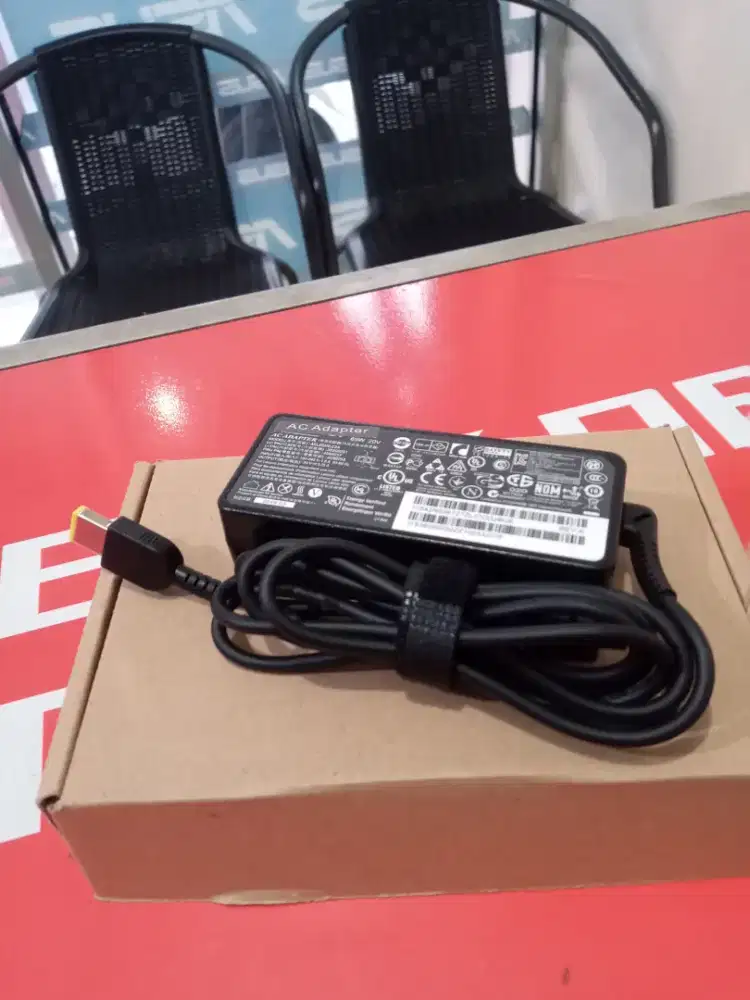 Adaptor Charger Laptop Lenovo