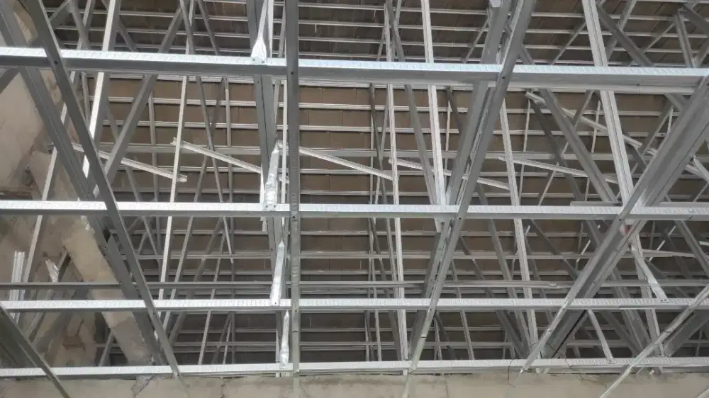 Aplikator rangka atap galvalum