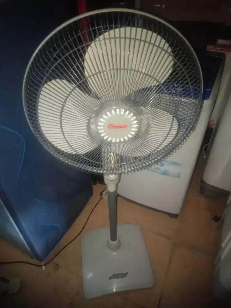 Kipas angin stand fan 16 inch merk cosmos normal siap pakai nego tipis