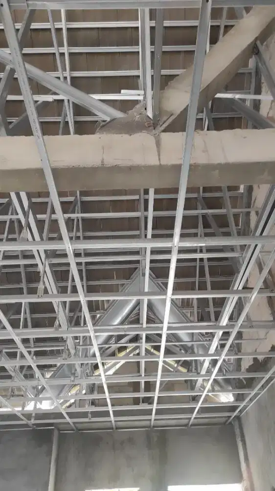 Aplikator rangka atap galvalum