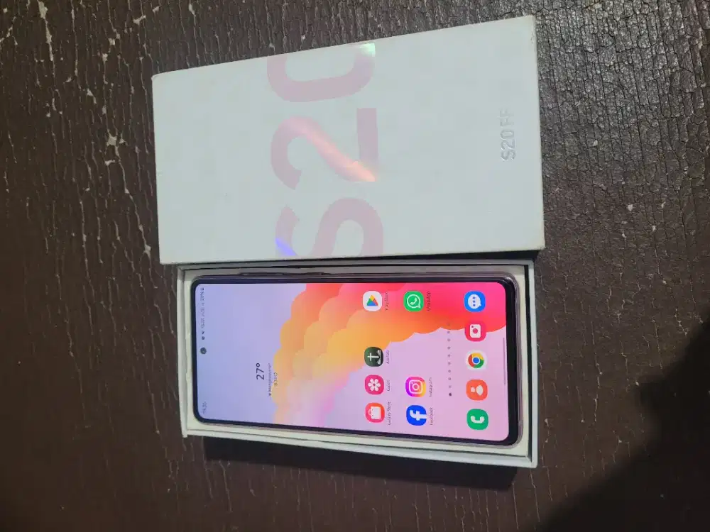 Samsung S20FE 8/128 Snapdragon SEIN Fullset